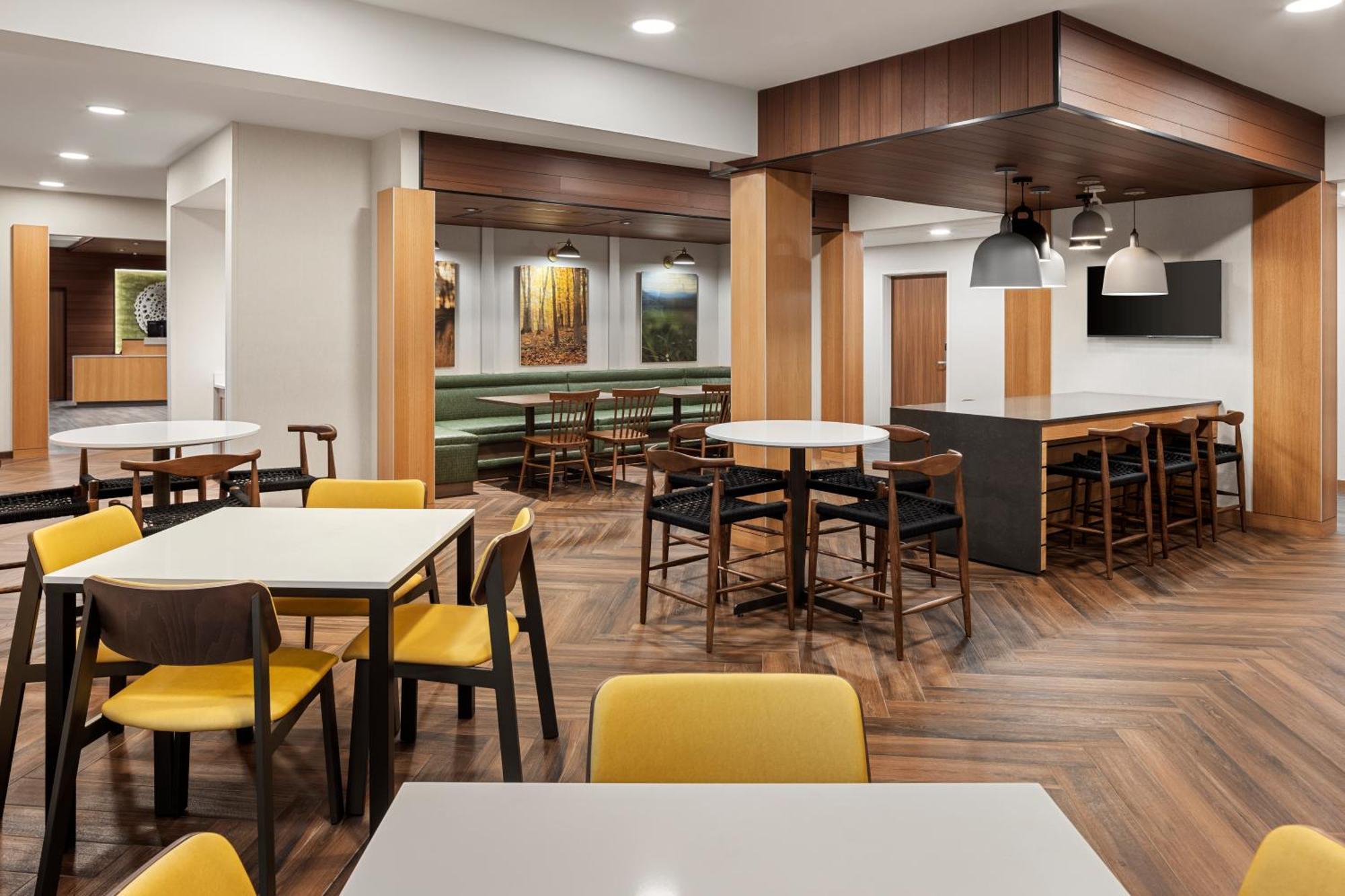 Fairfield By Marriott Inn & Suites Cedar Rapids North Exterior foto