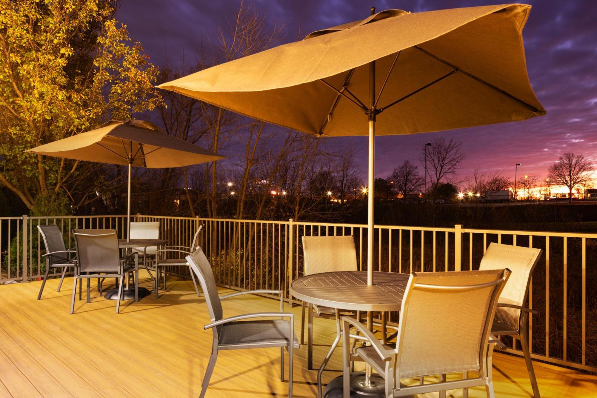 Fairfield By Marriott Inn & Suites Cedar Rapids North Exterior foto